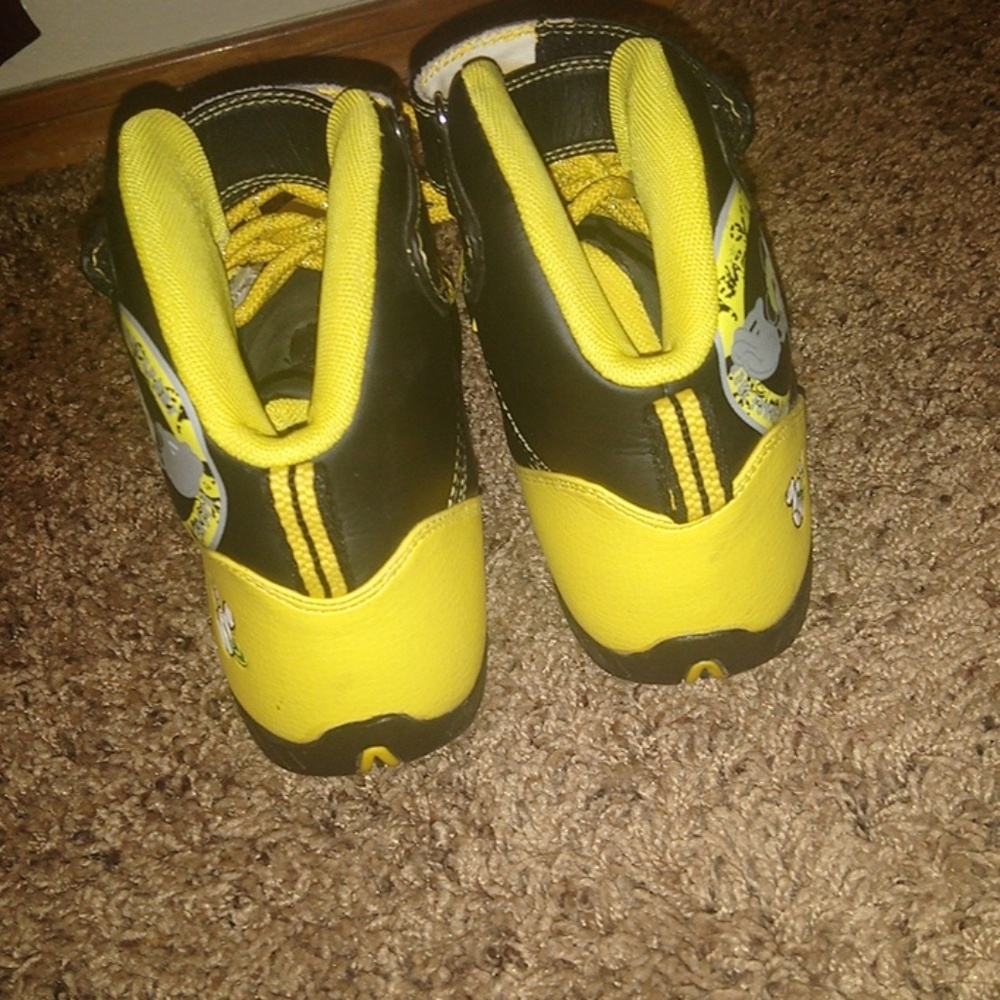 Disney shoes custom made - Picture 4 of 4